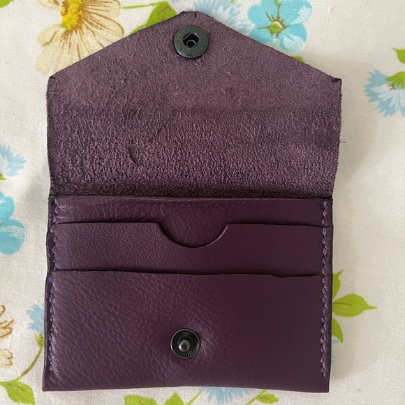 Handmade Genuine Leather Wallet - Picture 1 of 5
